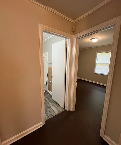 2081 Knightsbridge Rd — Photo 9
