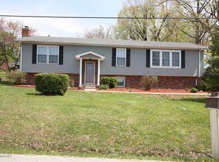 1305 Hickorywood Dr, Leitchfield, KY 42754