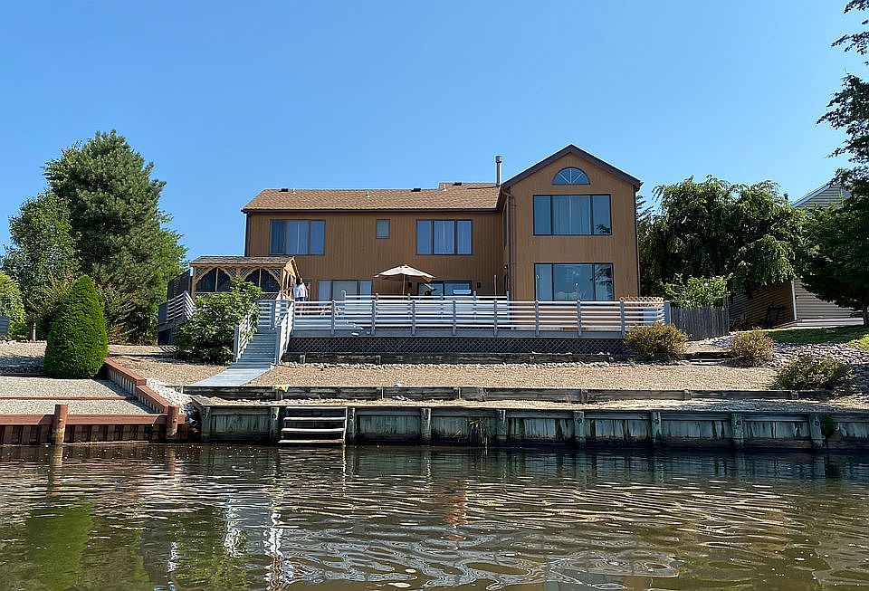 1st image of 333 Timberlake Dr