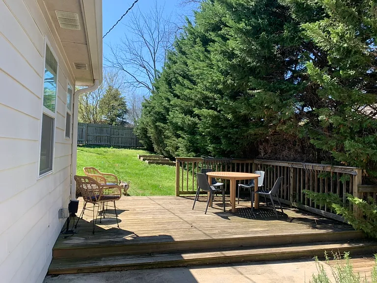 808 Setliff Pl — Photo 6