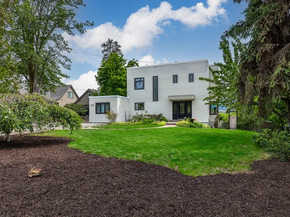 2302 23rd Ave, Vernon, BC V1T 1J7