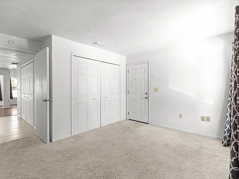 15203 Sandalwood Dr #203 — Photo 27
