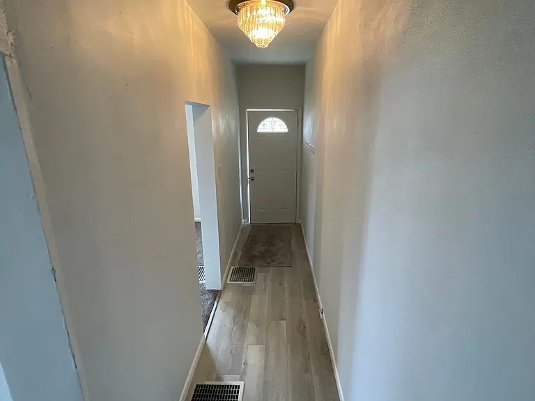 1367 Montezuma St — Photo 24