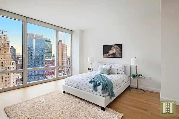 Sold by Halstead Real Estate | media 5