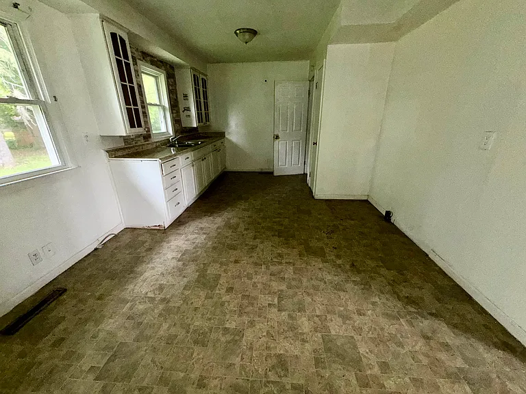 5161 Eldred St — Photo 12