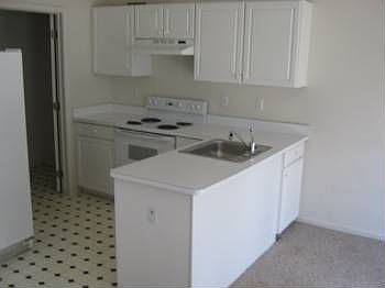 3rd image of 38494 Saratoga Cir #1