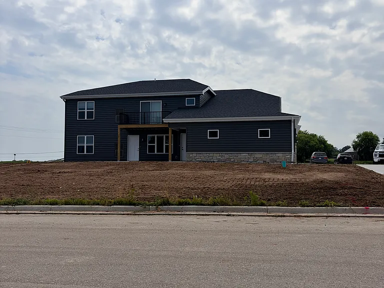 101 Ontario Ave #B — Photo 13