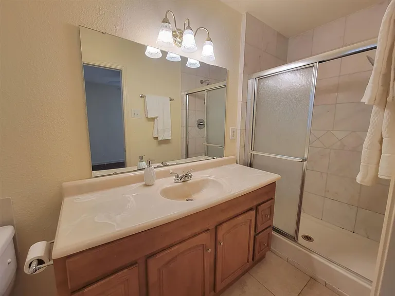 1206 Dwyce Dr — Photo 12
