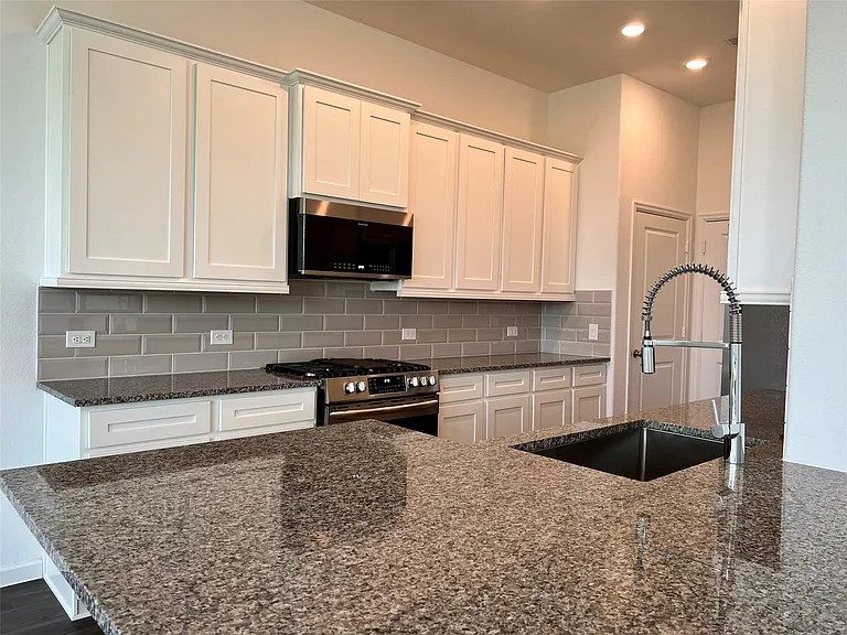 5719 Foggy Vine Ct — Photo 13