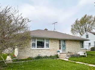4717 N 70th St, Milwaukee, WI 53218
