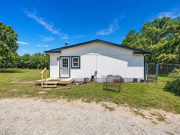 2nd image of 465 Private Road 2698