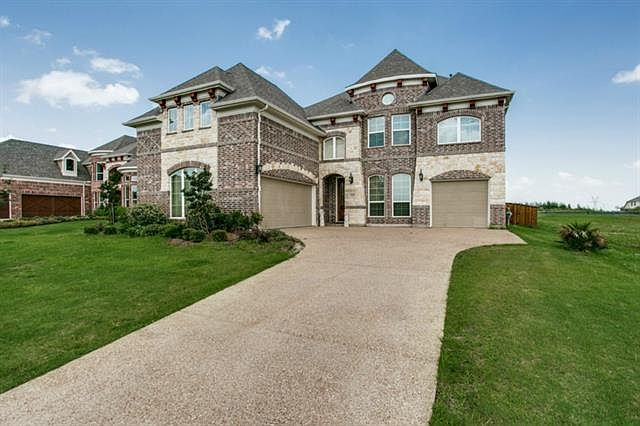 1st image of 5208 Willow Bend Ln