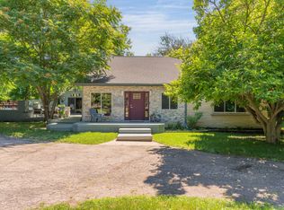 20665 N Weiland Rd, Prairie View, IL 60069