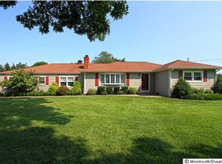 208 Dogwood Ln, Lincroft, NJ 07738