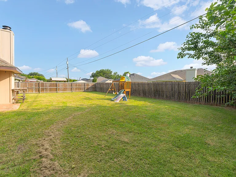 4706 Colby Dr — Photo 12