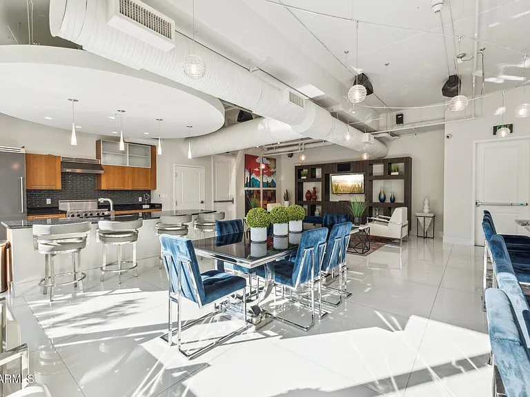 1 E Lexington Ave #302 — Photo 20