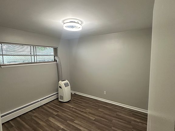 4th image of 318 Rhode Island Ave #1