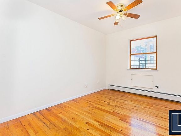 4th image of 474 Ovington Ave #3rd