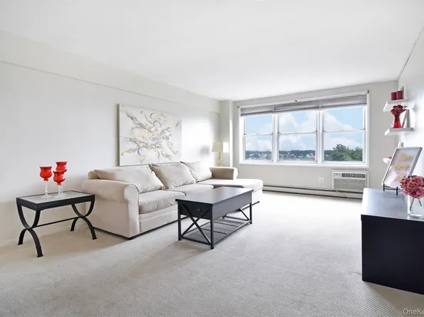 377 Westchester Avenue #4F, Port Chester, NY 10573