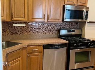 70-17 72nd St #1L, Ridgewood, NY 11385