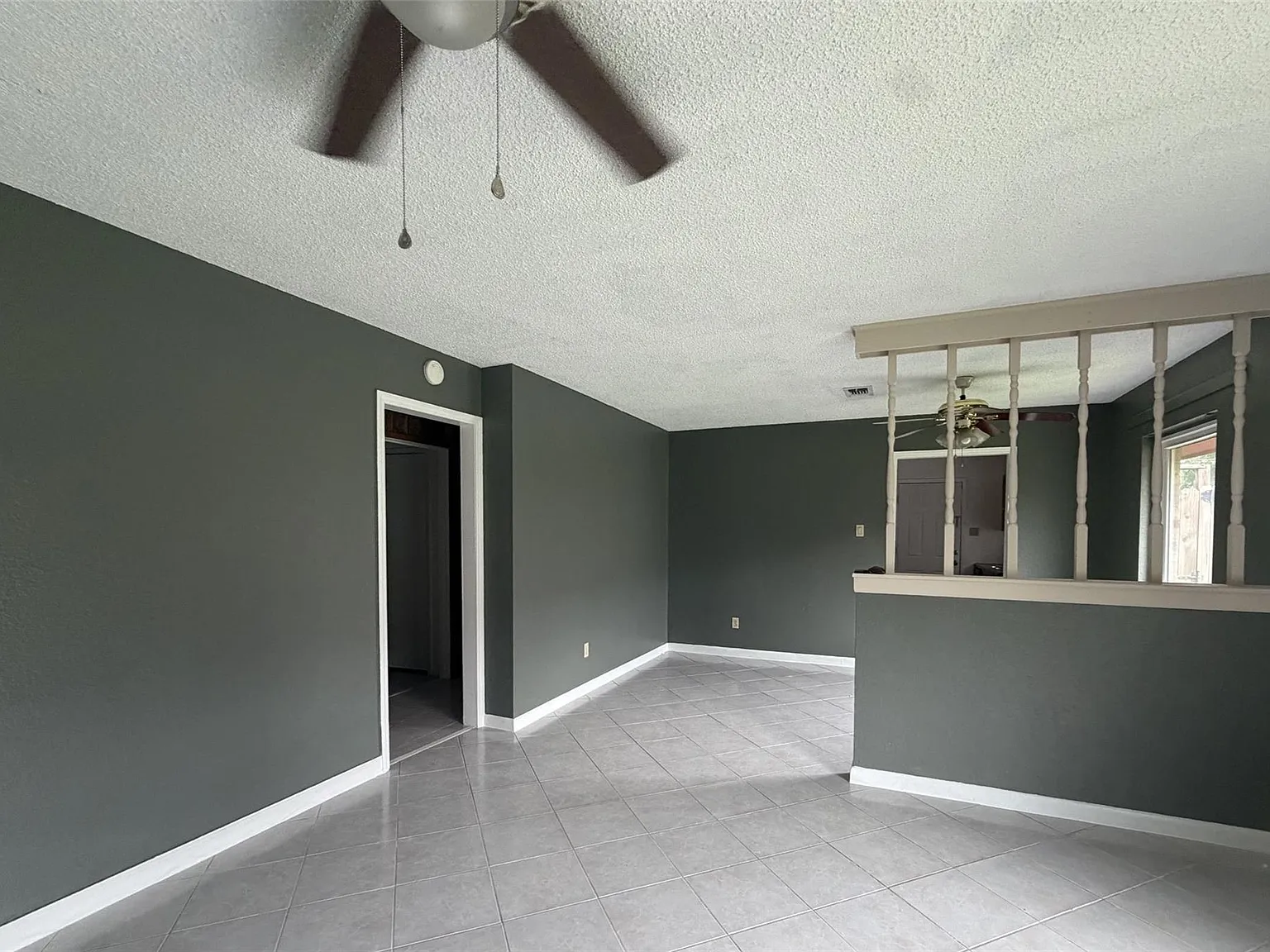 3 bed, 2.0 bath, $1,900 — Photo 2