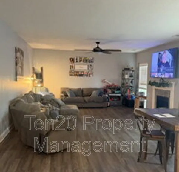 106 White Oak Pl — Photo 5