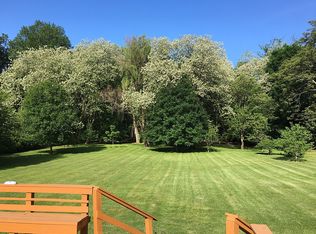 465 Bayville Rd, Locust Valley, NY 11560