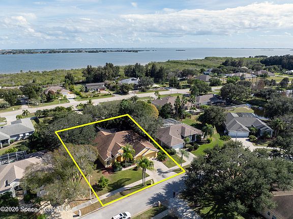 5th image of 2703 Barrow Dr