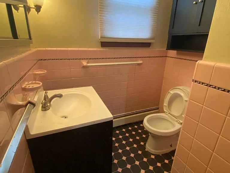 1002 Windsor Ave — Photo 5