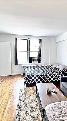 2nd image of 346 E 58th St #5B