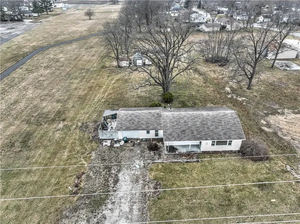 State Route 121 Hwy, Mount Zion, IL 62549