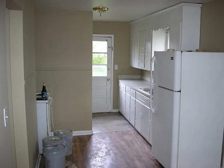 1529 Parkhurst Dr — Photo 8