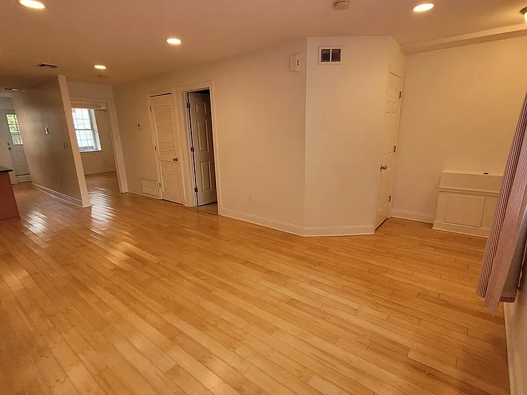 15 Magnolia Ave #1 — Photo 6