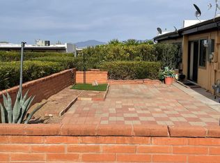 360 W Camino Del Sonador, Green Valley, AZ 85614