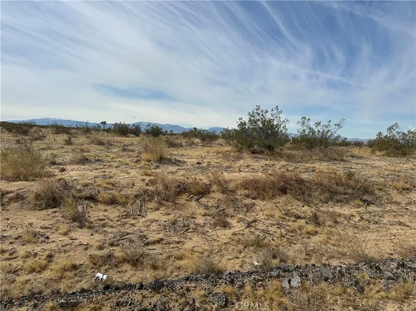 227 E Vac Corner Ave, Lancaster, CA 93535