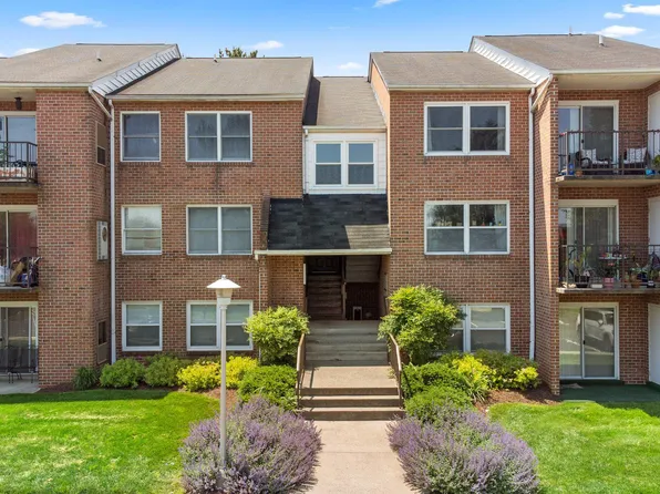 300 Chapel Ct Unit 105, Walkersville, MD 21793