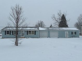 2 Nichter Rd, Lancaster, NY 14086