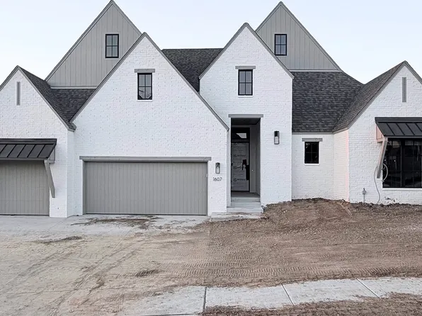 1607 Pinecrest Dr, Claremore, OK 74017