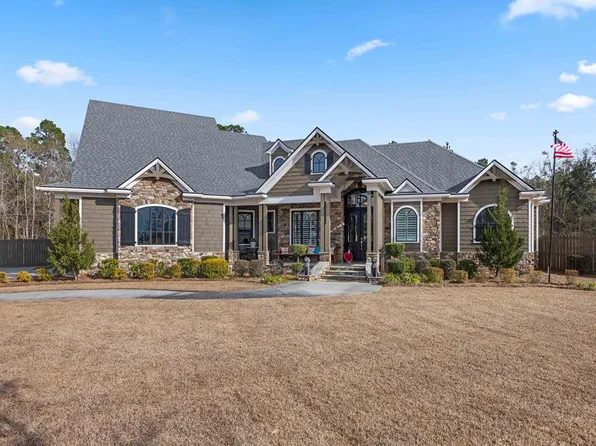 5955 Union Springs Dr, Hahira, GA 31632