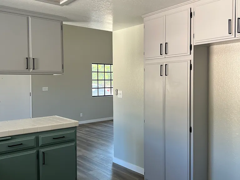 9210 Langdon Ave — Photo 12