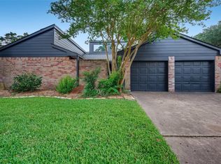 946 Mesa Terrace Dr, Katy, TX 77450