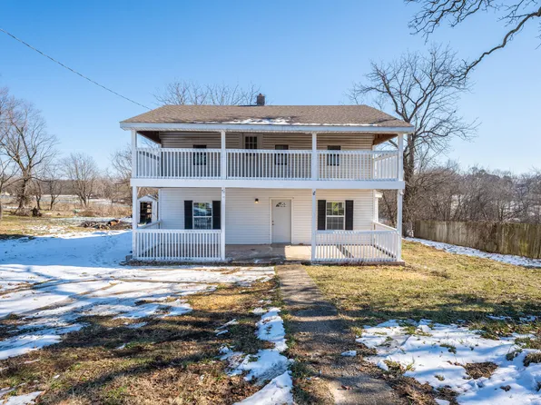 304 S Clark Street, Everton, MO 65646