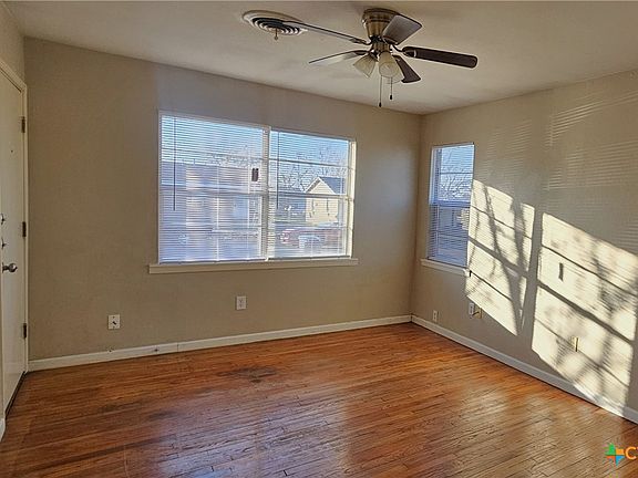 3rd image of 211 Marston Ave