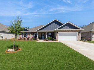 145 E Sky Way, Freeport, FL 32439