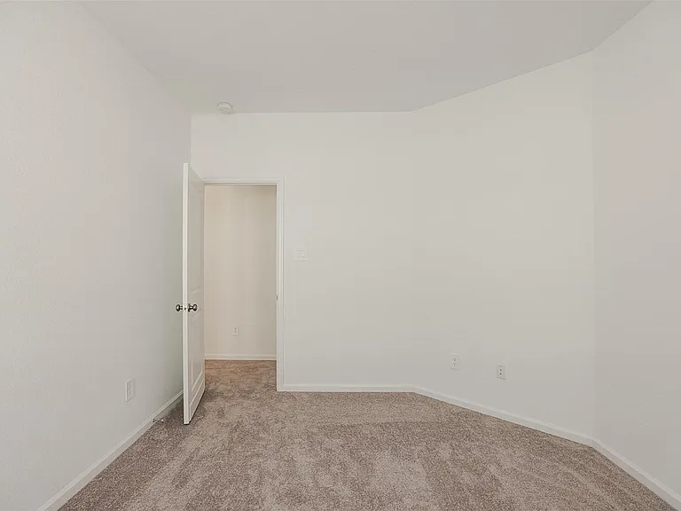 625 Royal Arch Dr — Photo 28