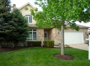 789 Manor Hill Pl, Sugar Grove, IL 60554