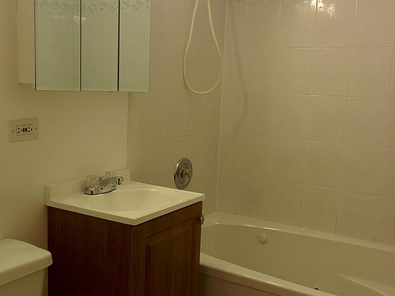 5th image of 10138 Hartford Ct #A