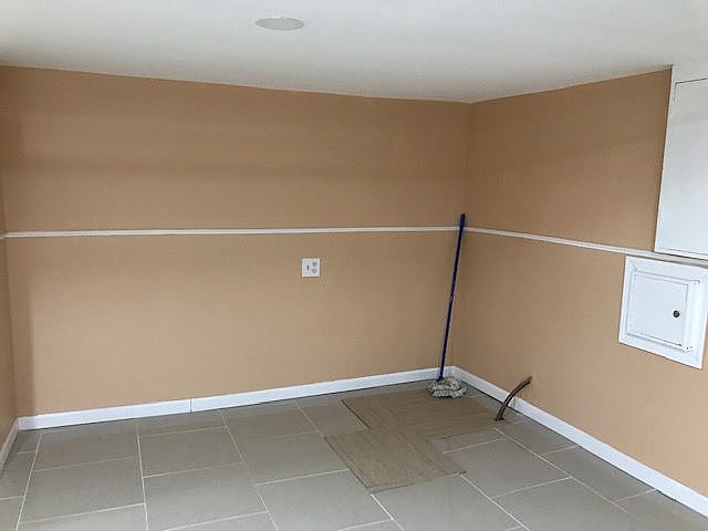 2nd image of 3020 46th St #1