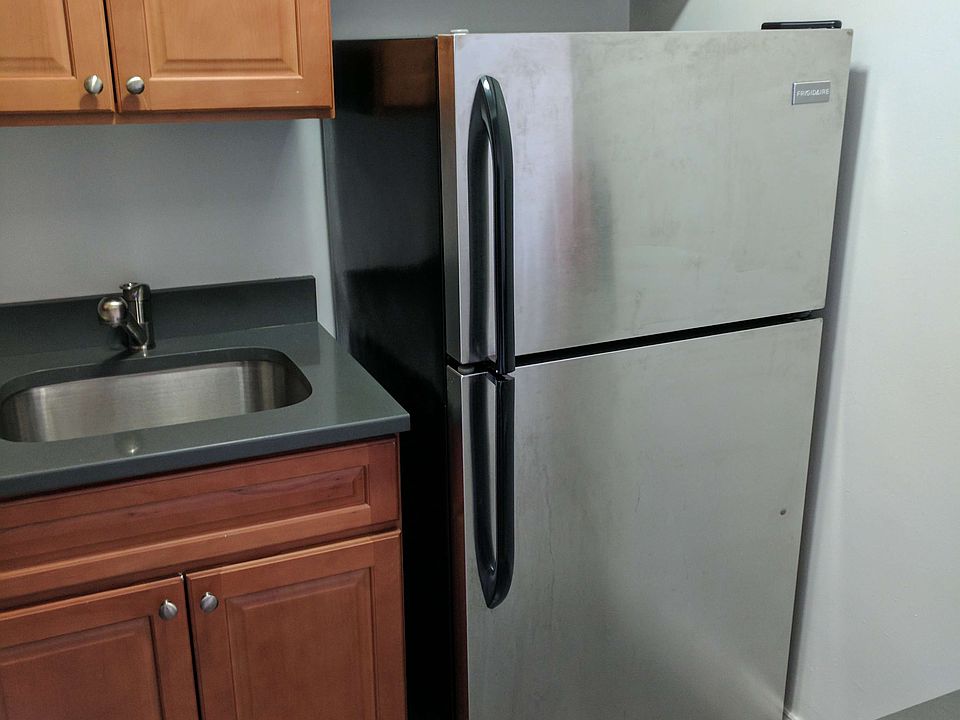 1st image of 9131 Lamont Ave APT 7B