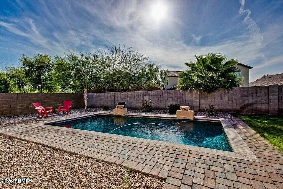 3 bed, 2.0 bath, 2188 sqft, $3,150 — Photo 2